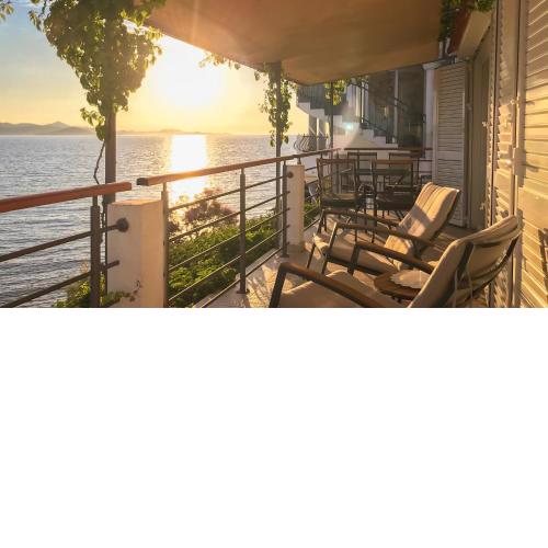 Sunset Apartment Padrele