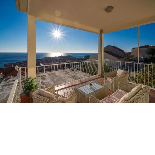 Sunshine Rhapsody Apartment