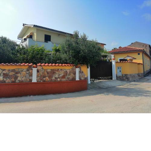 T&D Apartmani
