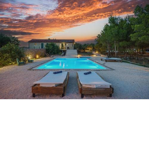 "The 7th Heaven Garden" Villa