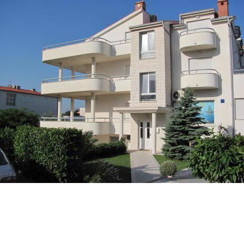 The Beach Studios & Apartments