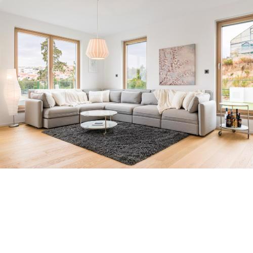 The Majestic Bel Etage Upscale Apartment with Pool