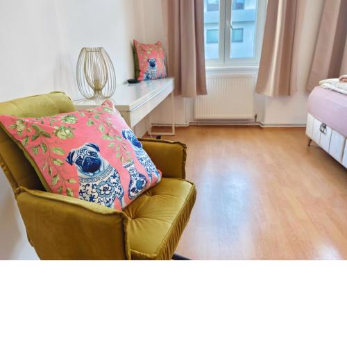 The ROSE Apartment - Near Schönbrunn Palace