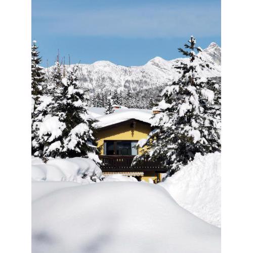 The Seefeld Retreat - Central Family Friendly Chalet - Mountain Views