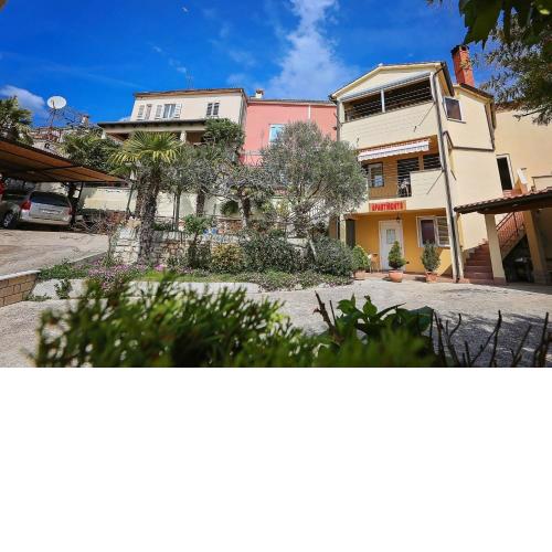 Three-Bedroom Apartment in Vrsar I