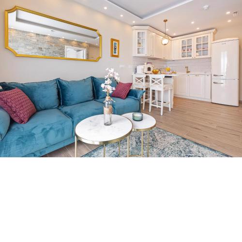 Three Musketeers Apartments