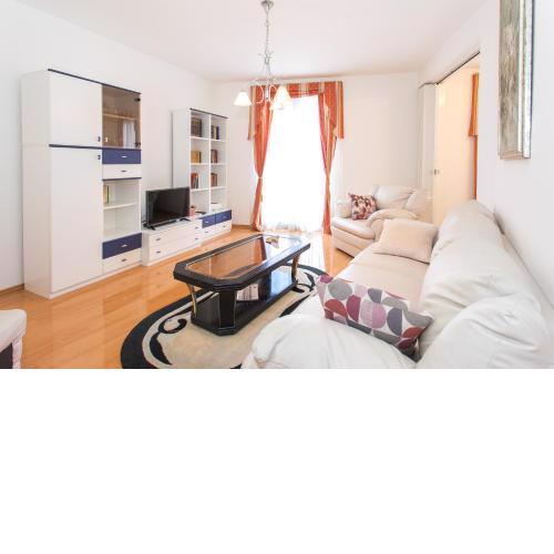 Three Wells Apartment