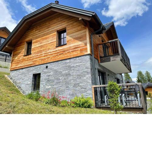 Tomtegl-Bergchalet-No-2-mit-Privatsauna-Infinitypool-Kamin-Fitnessraum-1500m-Seehoehe