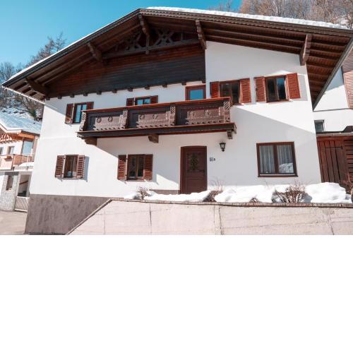Traditionell-modernes Haus in Hötting