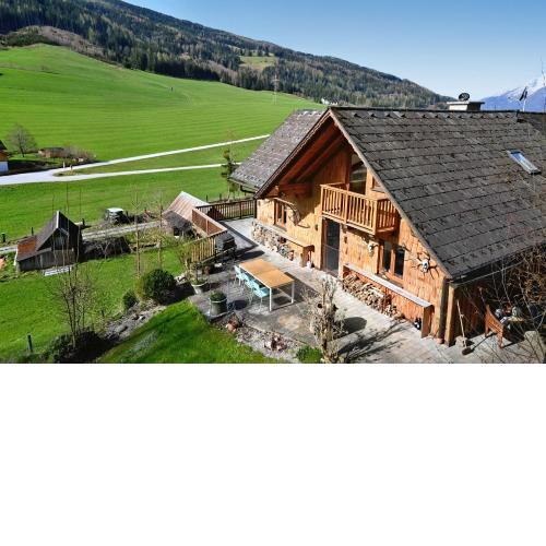 Traum Chalet mit Privatwald & Almhütte