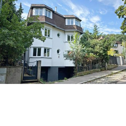 Traum Villa mit Weingartenblick!