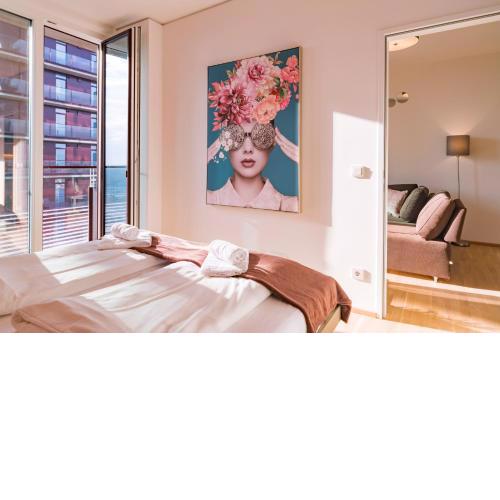 Triiiple Tower Dream Apartments with Rooftop-Summer-Pool