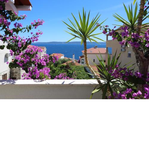 Trogir Čiovo big seaview apartment near the sea