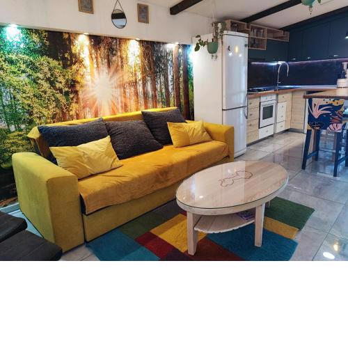 Two Bedroom Apartmant Marijano with Garden