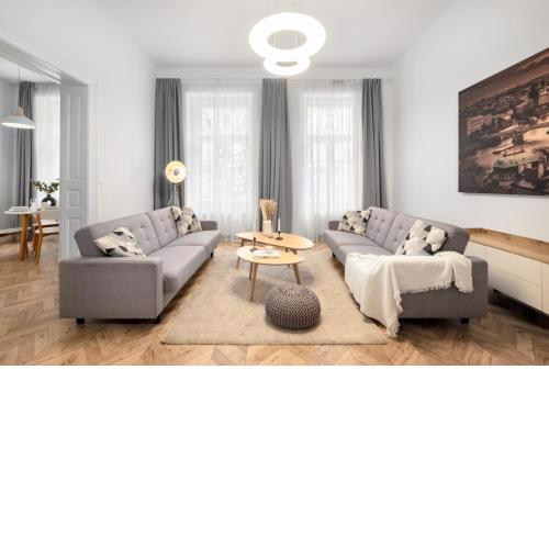 Two bedroom apartment near park in Vinohrady by Prague Days