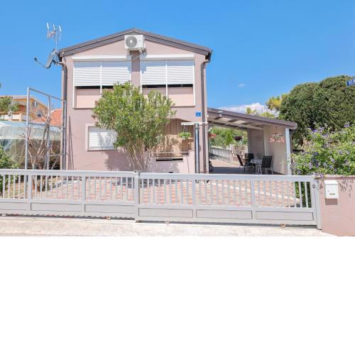Two Bedroom Apartment Sunset Vir