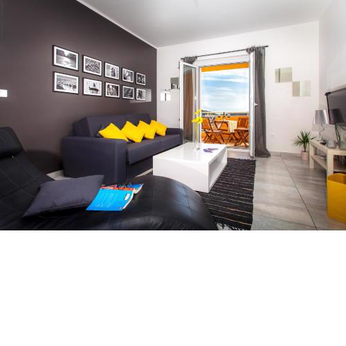 Two bedroom apartment with a sea view & a balcony