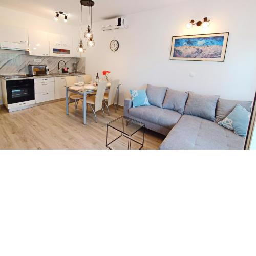 Two Sisters Apartments