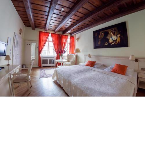 Tyn Yard Residence