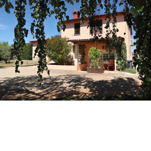 Uliveto Apartment