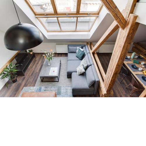 Ultimate Prague 1 experience - Duplex, Roof Top Terrace, Prague Castle View, free parking over weekends