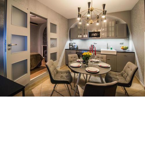 Unique Apt 250m from the Charles Bridge