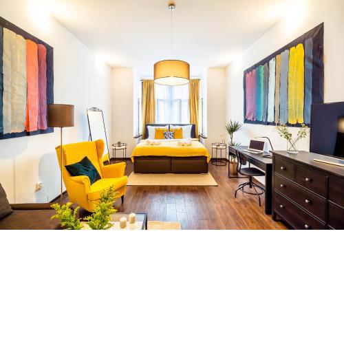 Unique Central SQUARE business apt.