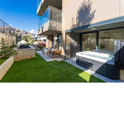 Unique Treasure Apartment