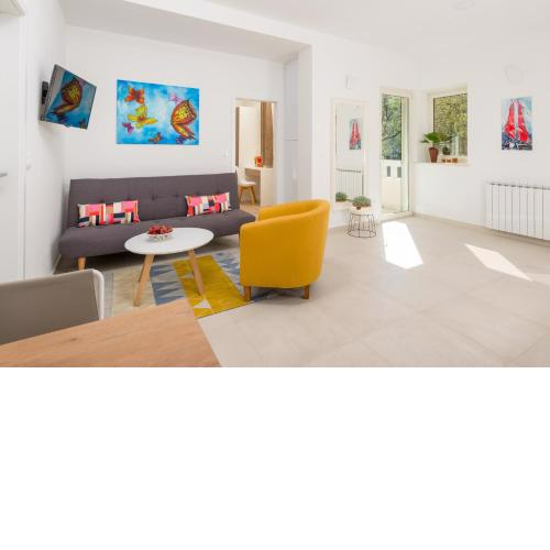 Urban Chic LUXE apartments near Beach Bačvice & CENTRE