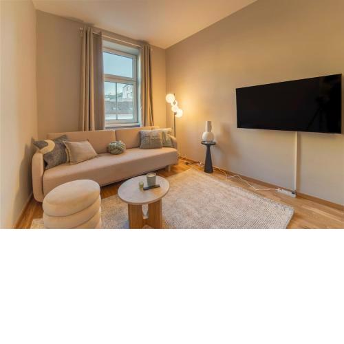 Urban Living - APT 10