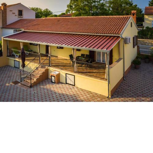 Vacation house Maria, big garden, private parking