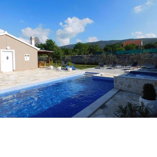 Vacation house Radosic