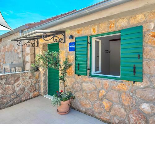 Ventus Green - Stone House near National Park Paklenica and Sea
