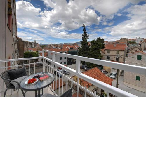 Via Porto Rooms