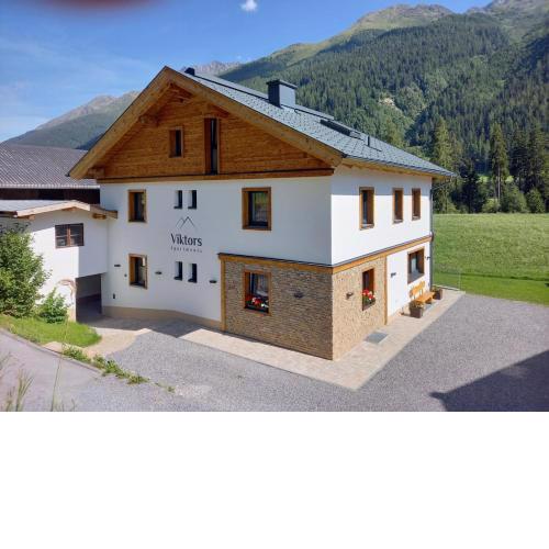 Viktors Apartments