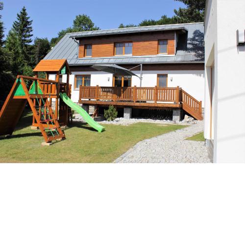 Vila Apalucha49 Čeladná - 12 osob
