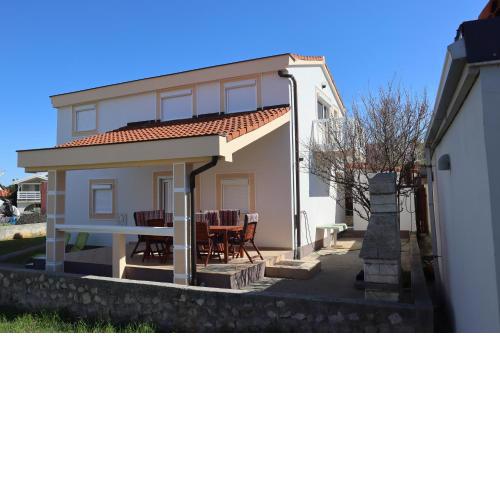 Vila Legac - Vir