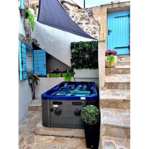 Vila Santa Maria Hvar with jacuzzi