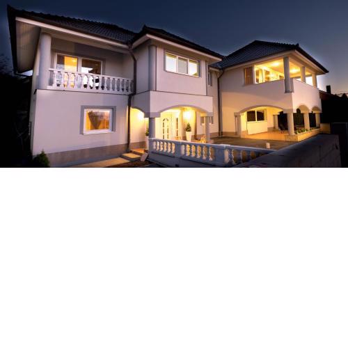 Vila24 Levice