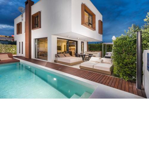 Villa Adora for 6 people in Pula with private pool & children playground