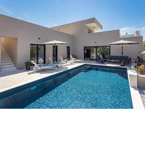 Villa Altalune by Interhome