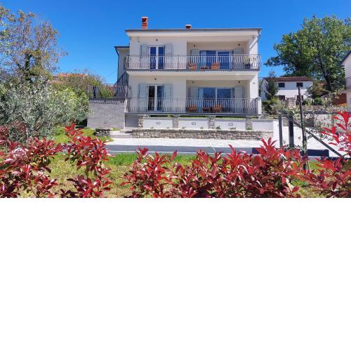 Villa Amoena with Pool and Sauna