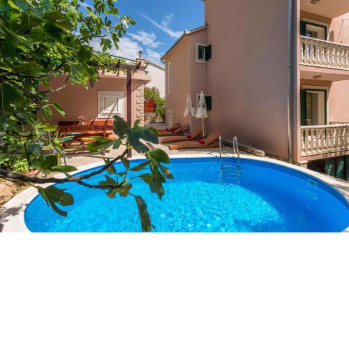 Villa Ana Medici