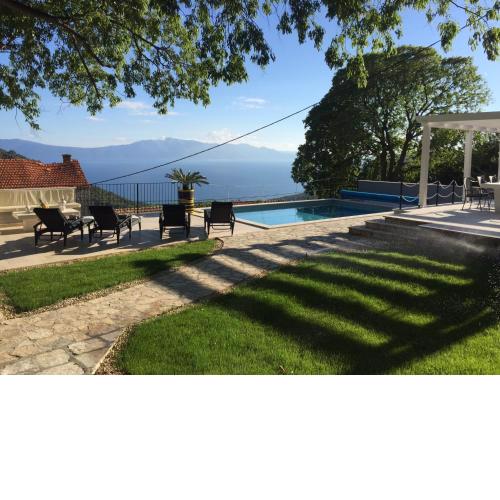 Villa Ana