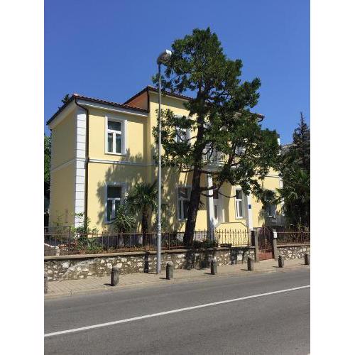 Villa Ana