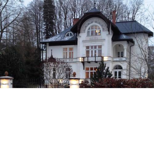 VILLA ANNA