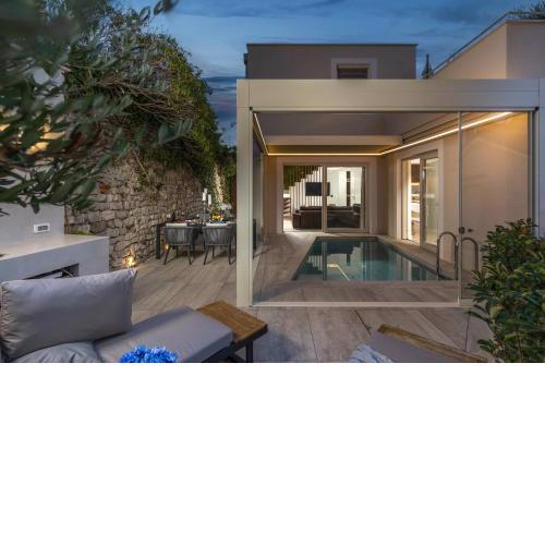 Villa Arca, sea view/sauna/open/closed/heated pool