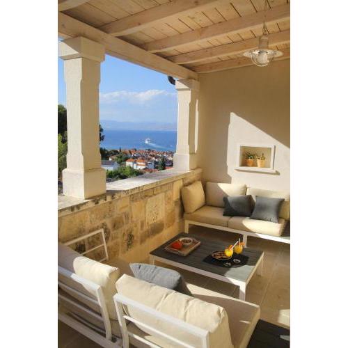 Villa Aries