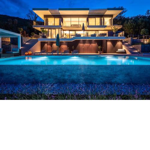 VILLA AURA