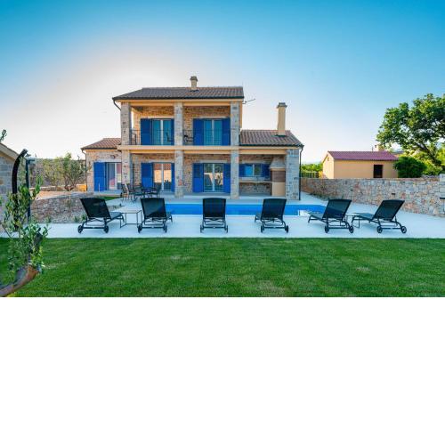 Villa Banovi with heated pool
